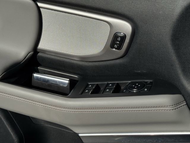 Certified 2025 Ford Expedition Active AWD/4WD image 25