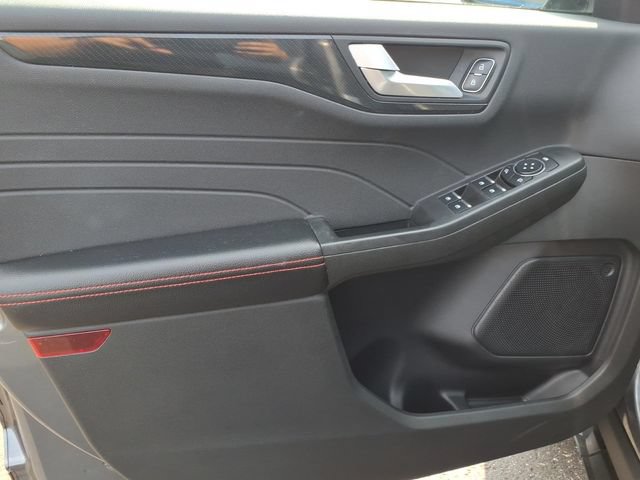 Certified 2023 Ford Escape ST-Line w/ Tech Pack #1 AWD/4WD image 12