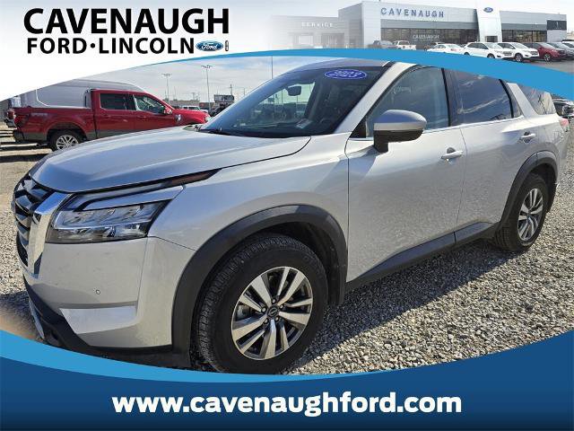Used 2023 Nissan Pathfinder SL image 1