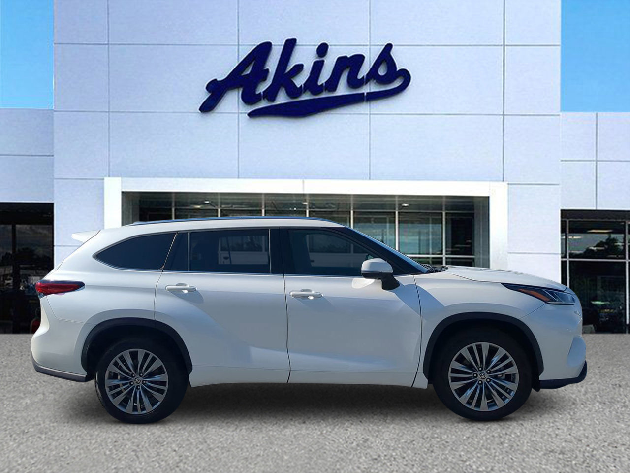 Used 2021 Toyota Highlander Platinum image 5