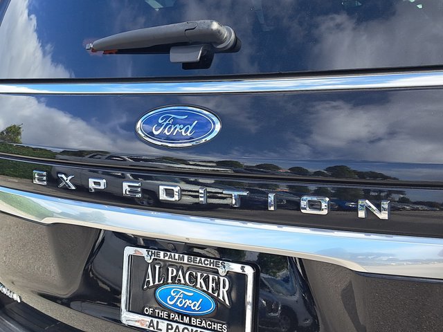 Certified 2022 Ford Expedition Platinum image 10