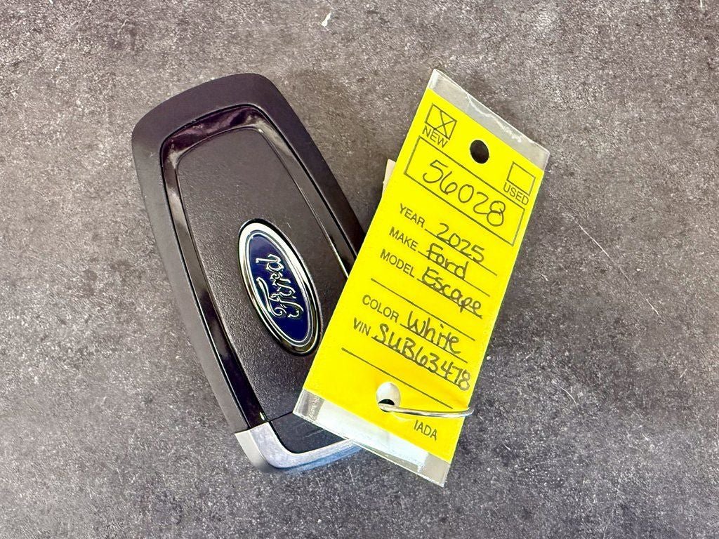 Certified 2025 Ford Escape SE FWD image 36
