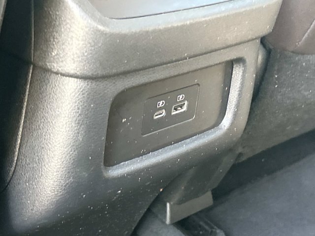 Used 2025 Nissan Pathfinder S FWD image 19