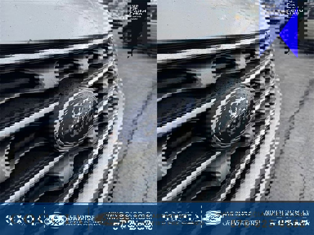 Certified 2016 Ford Explorer XLT w/ Equipment Group 202A image 38