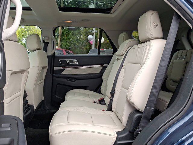 Certified 2017 Ford Explorer Platinum AWD/4WD image 10