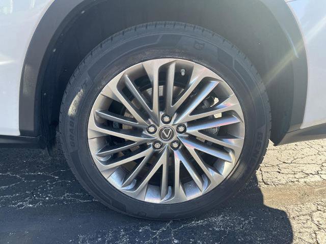 Used 2022 Lexus RX 350L Luxury image 8