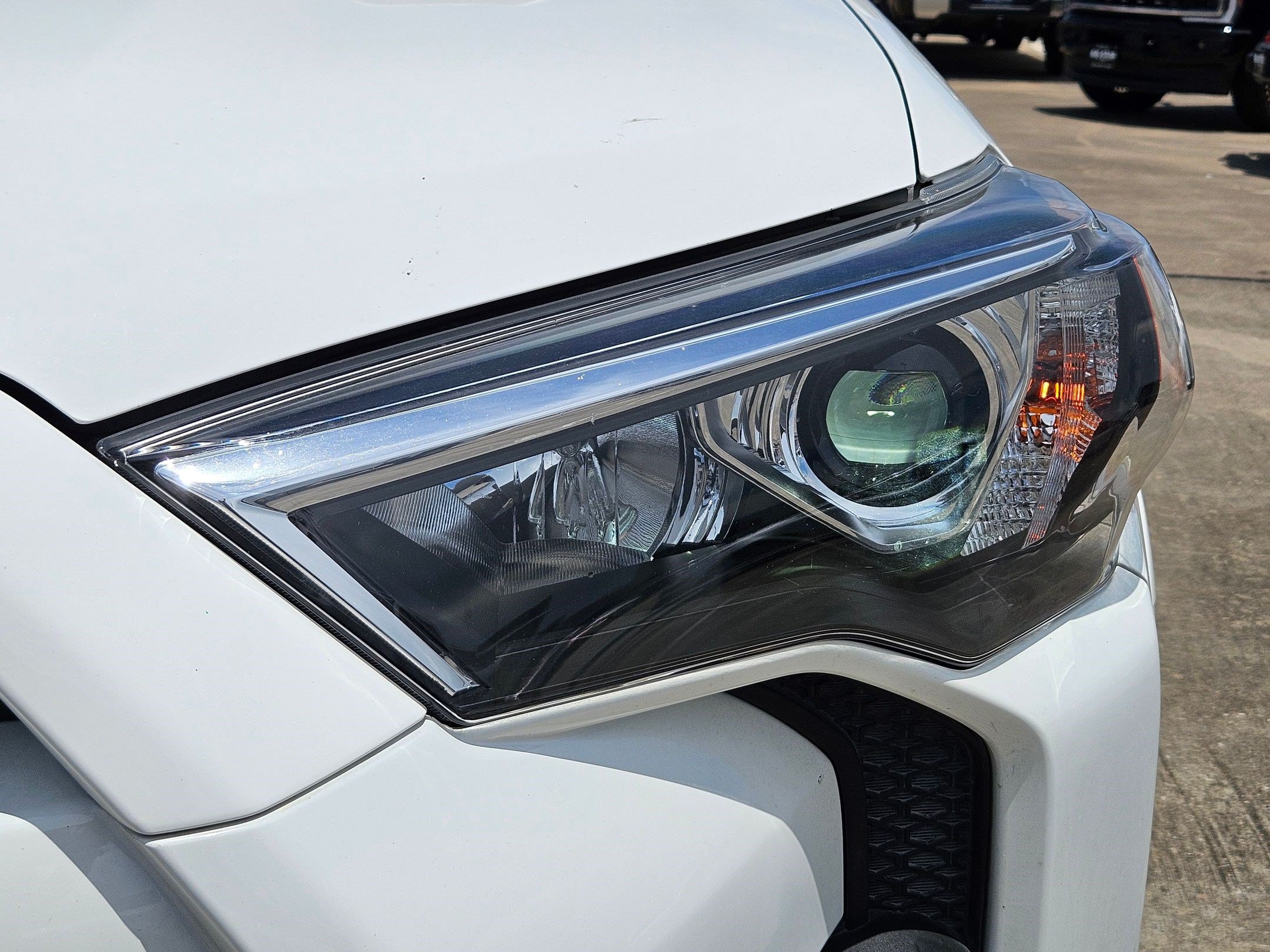 Used 2022 Toyota 4Runner SR5 Premium w/ Moonroof Package RWD image 12
