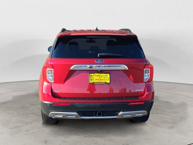 Certified 2022 Ford Explorer XLT w/ Equipment Group 202A AWD/4WD image 4