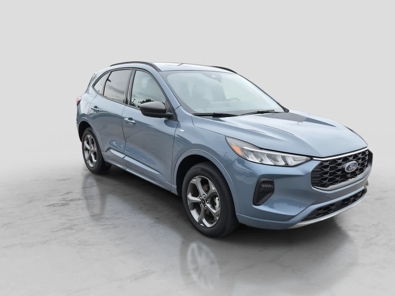 Certified 2024 Ford Escape ST-Line w/ Tech Pack #1 AWD/4WD image 2