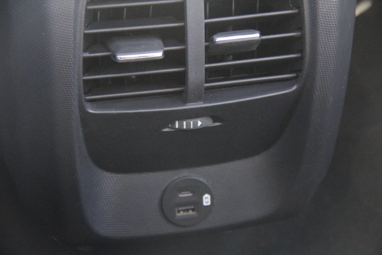 Certified 2022 Ford Mustang Mach-E Premium image 11