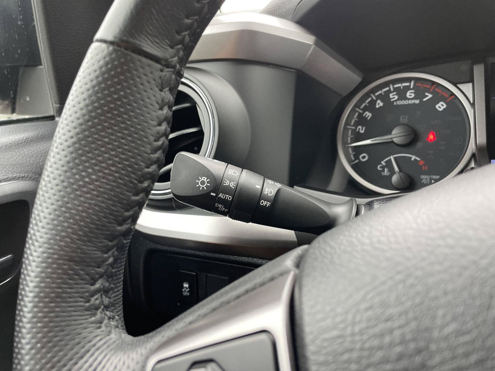 Used 2023 Toyota Tacoma SR5 w/ Technology Package AWD/4WD image 16