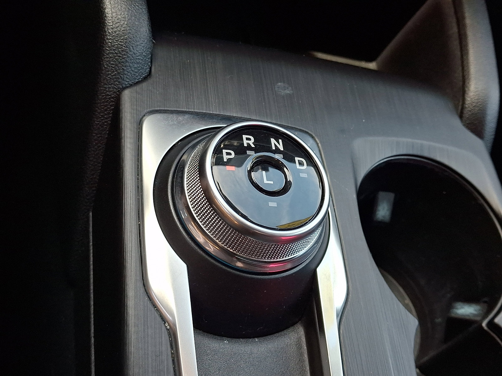 Certified 2022 Ford Escape SEL w/ SEL Stealth AWD Package image 18