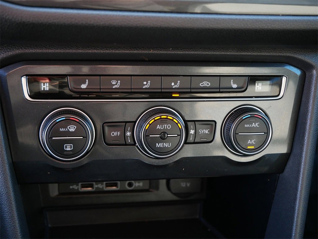 Used 2018 Volkswagen Tiguan SE image 23