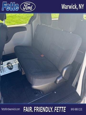 Used 2019 Dodge Grand Caravan SE FWD image 13
