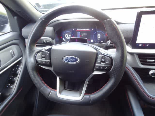 Certified 2025 Ford Explorer ST-Line AWD/4WD image 14
