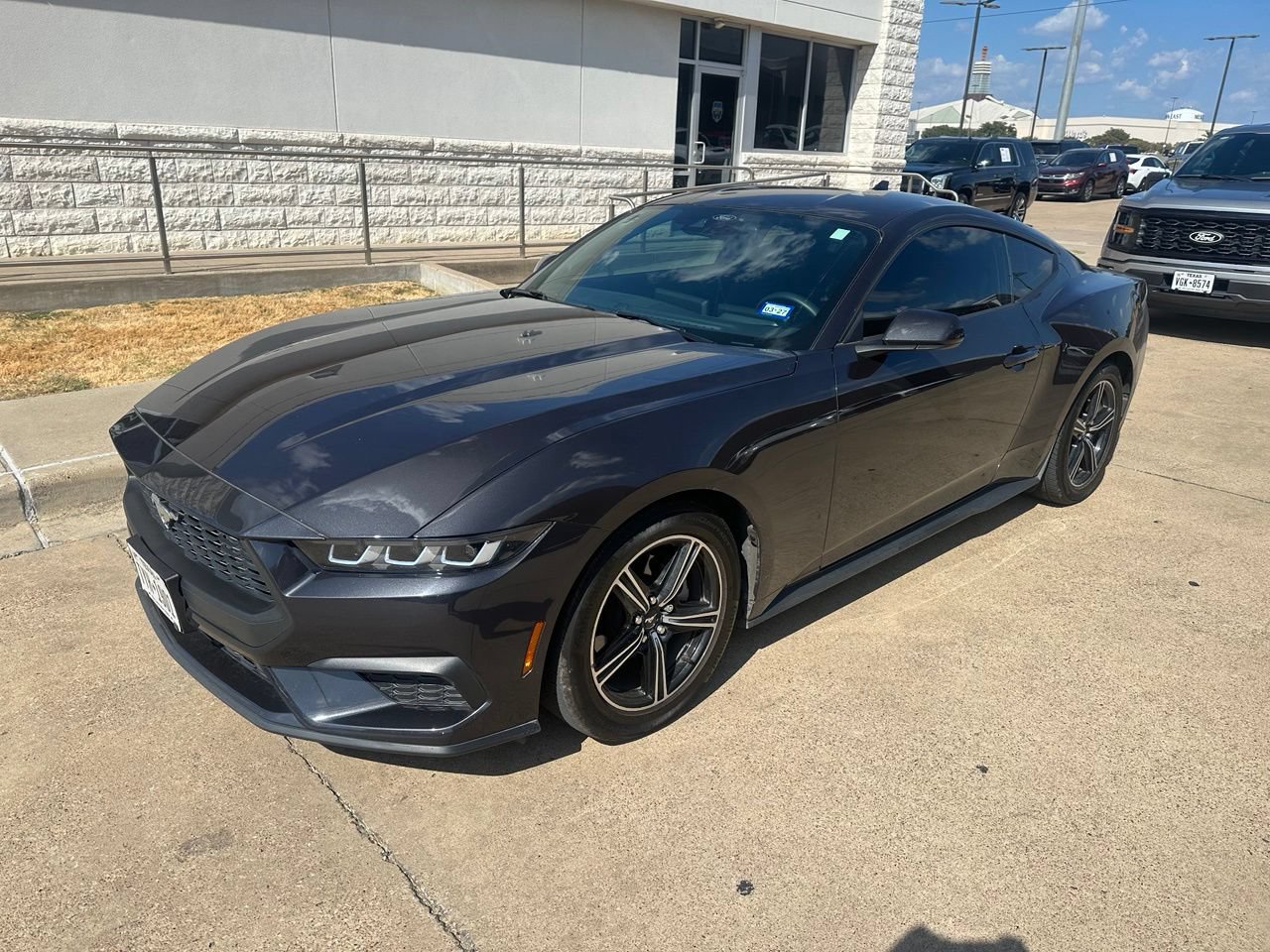 Certified 2024 Ford Mustang Coupe RWD image 3