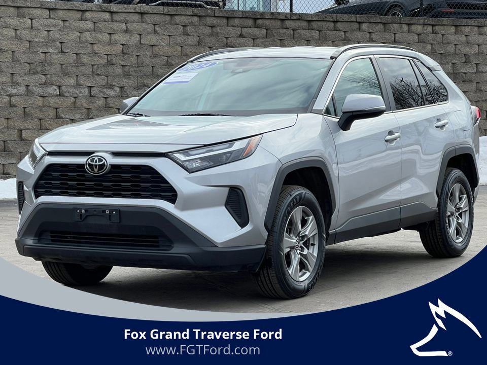 Used 2024 Toyota RAV4 XLE image 6