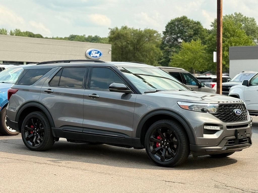 Certified 2023 Ford Explorer ST w/ Technology Package AWD/4WD image 32