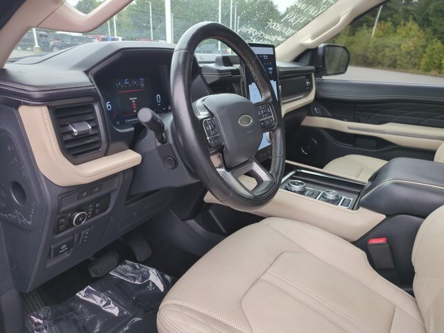 Certified 2023 Ford Expedition Platinum AWD/4WD image 17