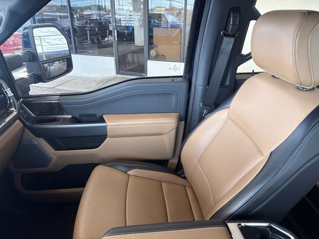 Certified 2025 Ford F350 Lariat w/ Lariat Ultimate Package AWD/4WD image 22