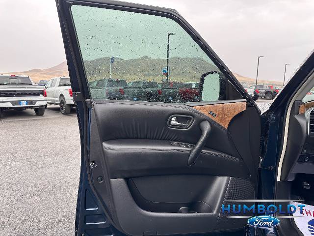 Used 2022 Nissan Armada SL w/ Captain's Chairs Package AWD/4WD image 11