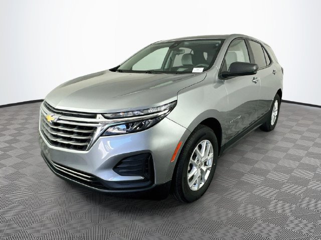 Used 2024 Chevrolet Equinox LS w/ LS Convenience Package FWD image 6