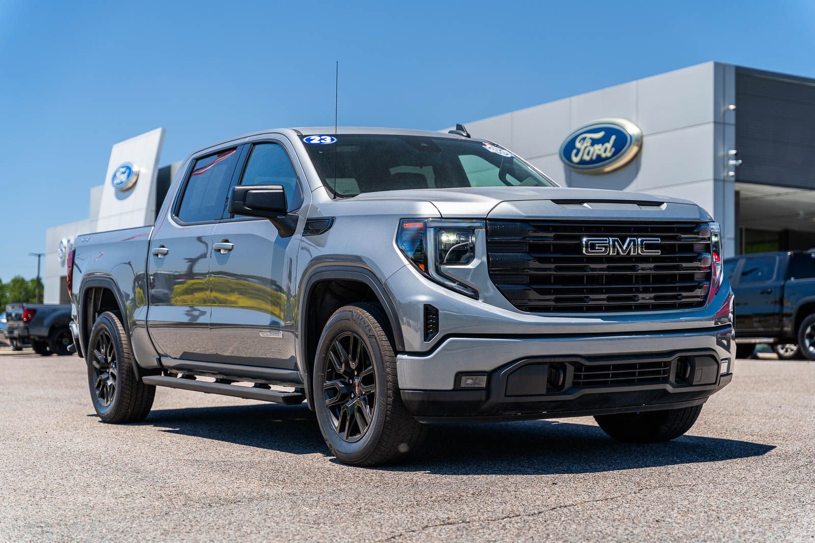 Used 2023 GMC Sierra 1500 Elevation AWD/4WD video 1