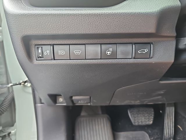 Used 2023 Toyota RAV4 XLE Premium AWD/4WD image 22