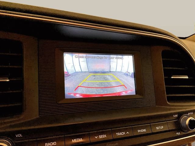 Used 2020 Hyundai Elantra SE FWD image 20