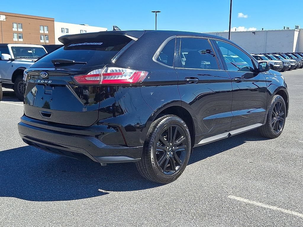 Certified 2024 Ford Edge ST-Line AWD/4WD image 6