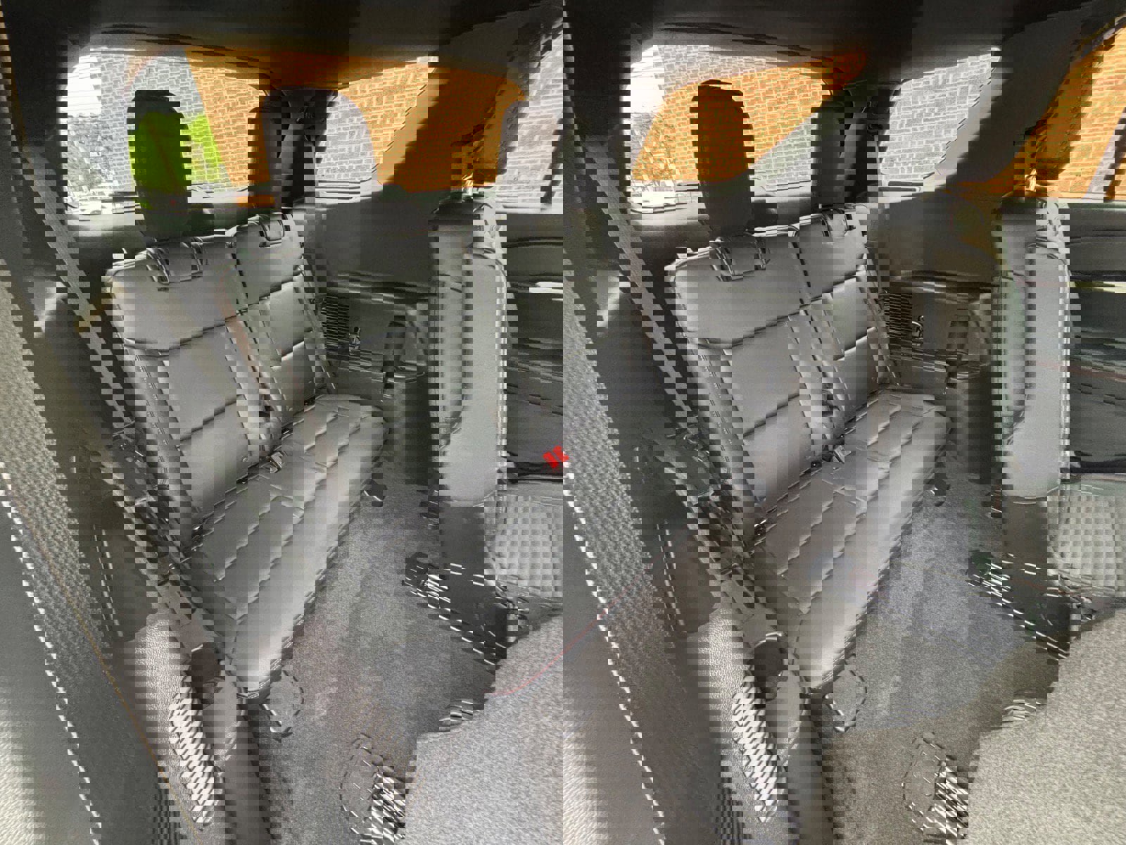 Certified 2025 Ford Explorer ST-Line image 16