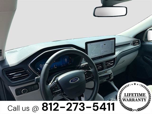 Certified 2023 Ford Escape Platinum AWD/4WD image 9