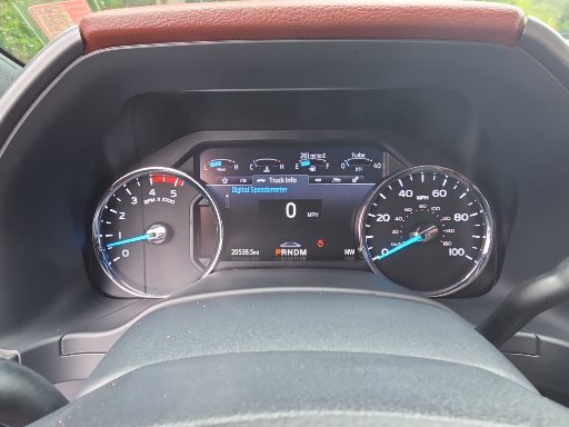 Certified 2022 Ford F350 Platinum AWD/4WD image 3