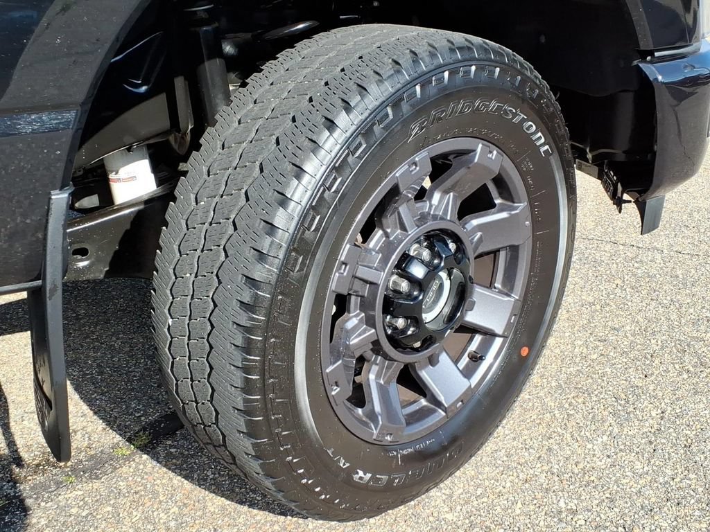 Certified 2025 Ford F350 XL w/ STX Appearance Package AWD/4WD image 9