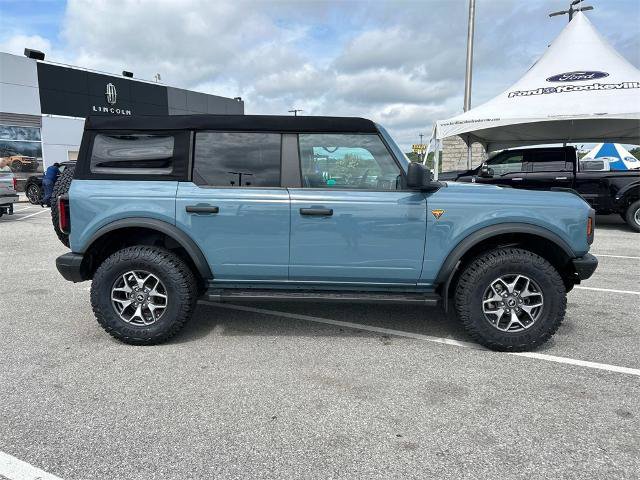 Certified 2023 Ford Bronco Badlands image 3