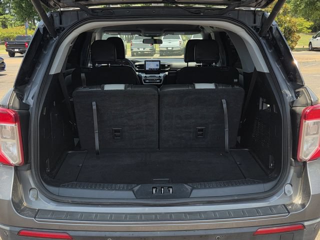 Certified 2021 Ford Explorer XLT w/ Equipment Group 202A RWD image 26