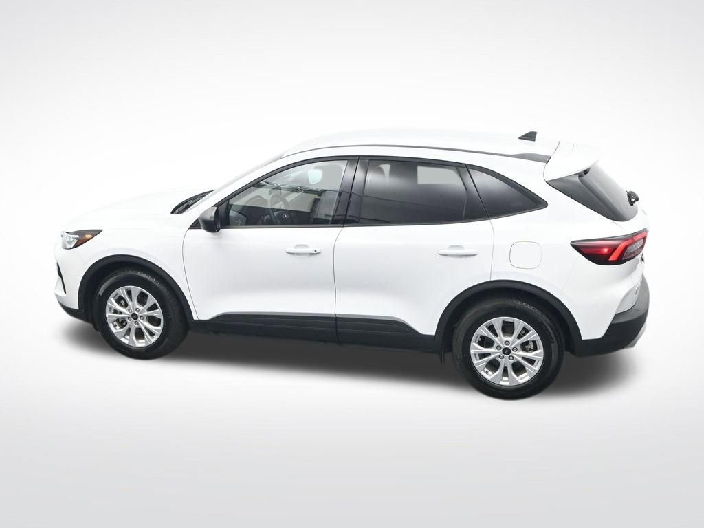 Certified 2025 Ford Escape Active FWD image 31
