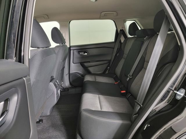 Used 2026 Nissan Rogue SV FWD image 15