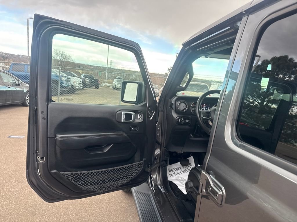 Used 2022 Jeep Wrangler Unlimited Sahara w/ LED Lighting Group image 14