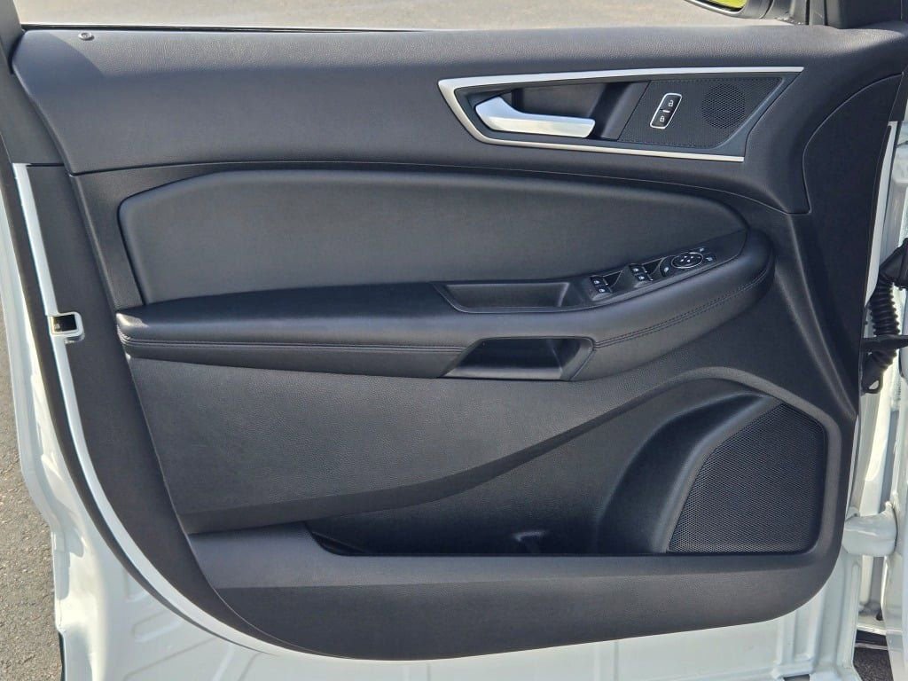 Certified 2024 Ford Edge SEL image 20