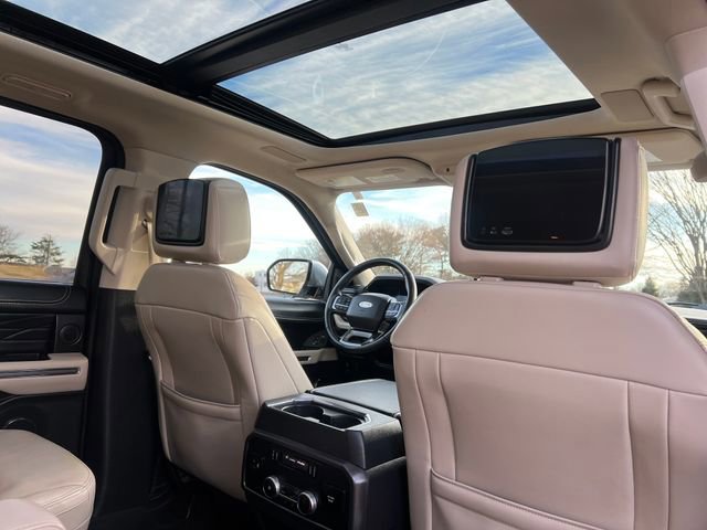Certified 2023 Ford Expedition Platinum image 34