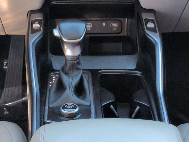 Used 2023 Kia Sorento S w/ Panoramic Sunroof Package FWD image 19