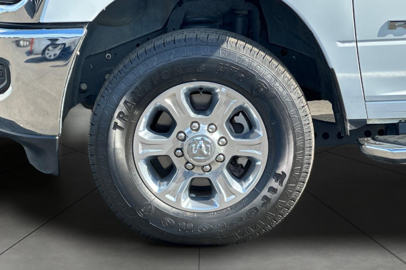 Used 2024 RAM 2500 Big Horn AWD/4WD image 29