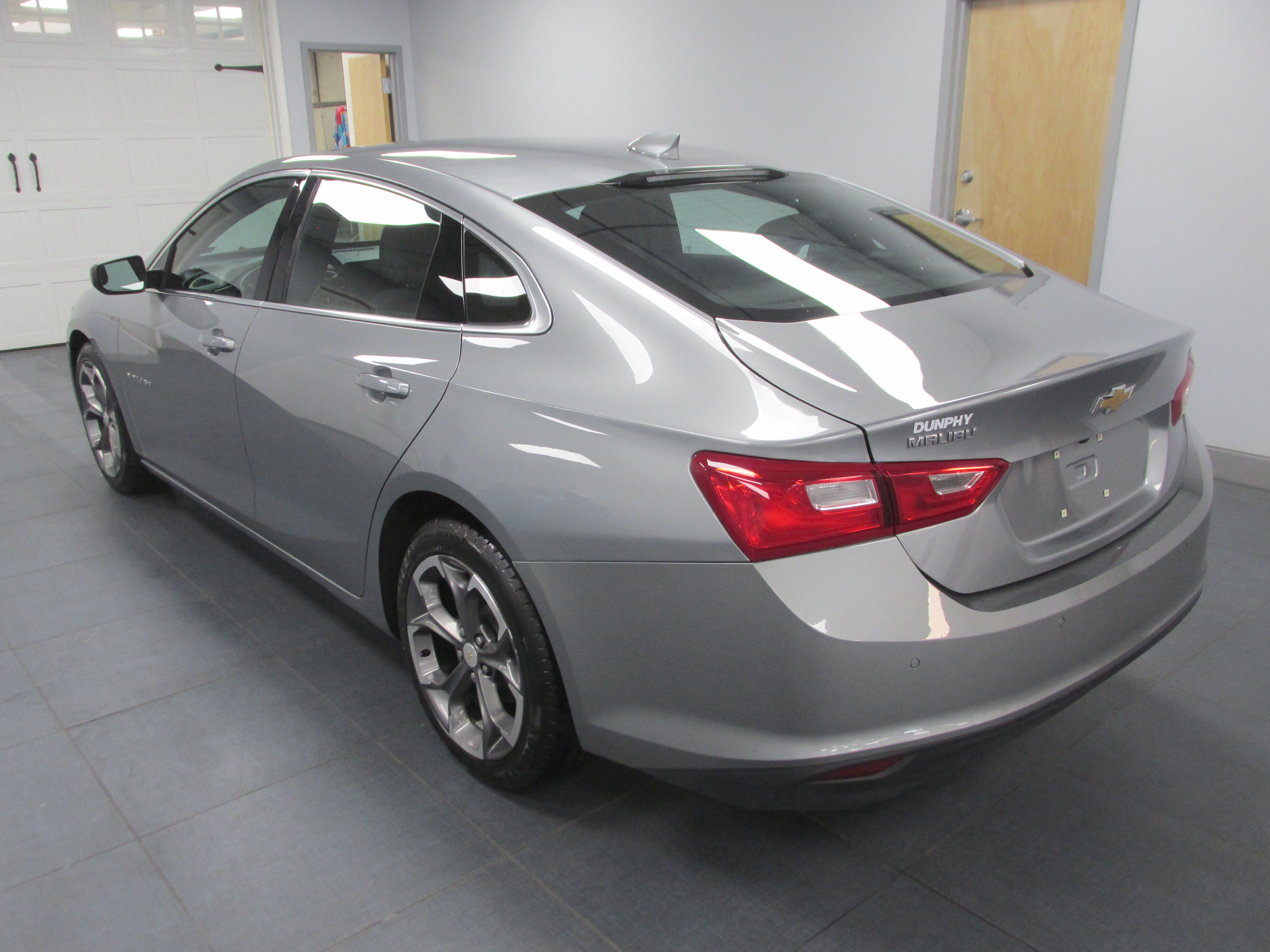 Used 2024 Chevrolet Malibu LT FWD image 6