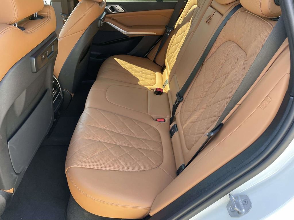 Used 2023 BMW X5 sDrive40i w/ Premium Package RWD image 12