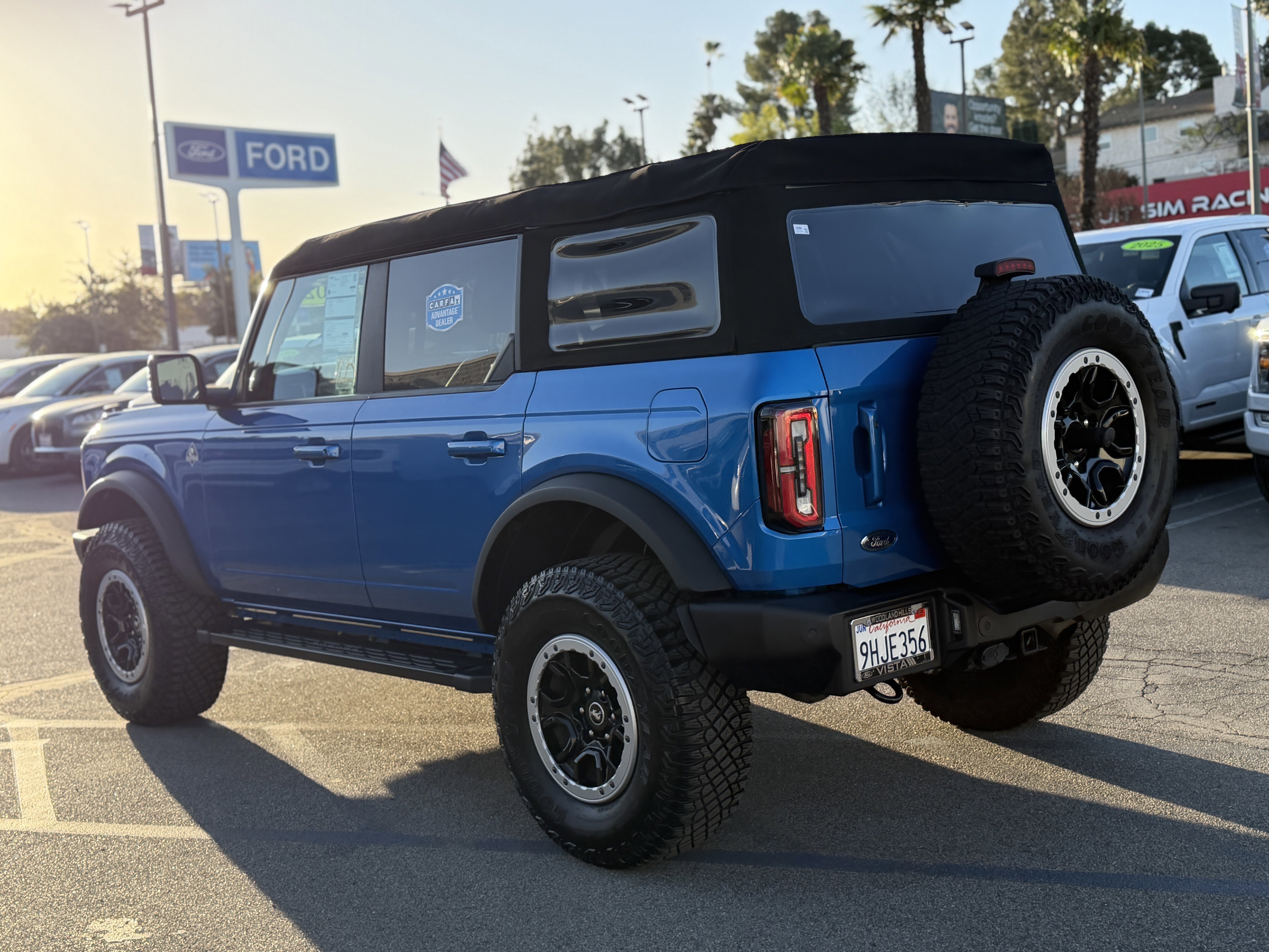 Certified 2023 Ford Bronco Outer Banks w/ Sasquatch Package image 3