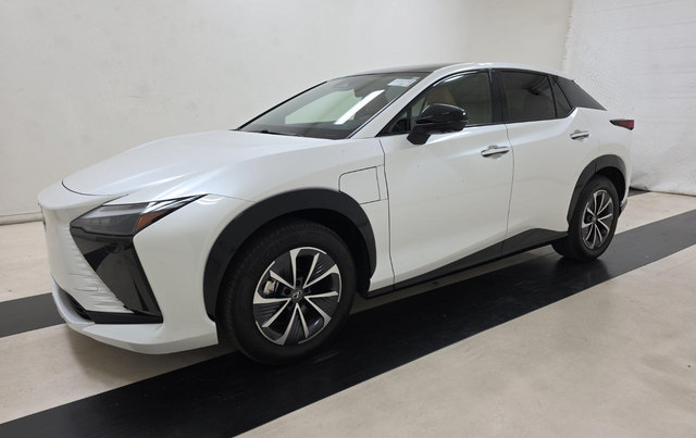 Used 2023 Lexus RZ 450e Premium w/ Technology Package AWD/4WD video 1