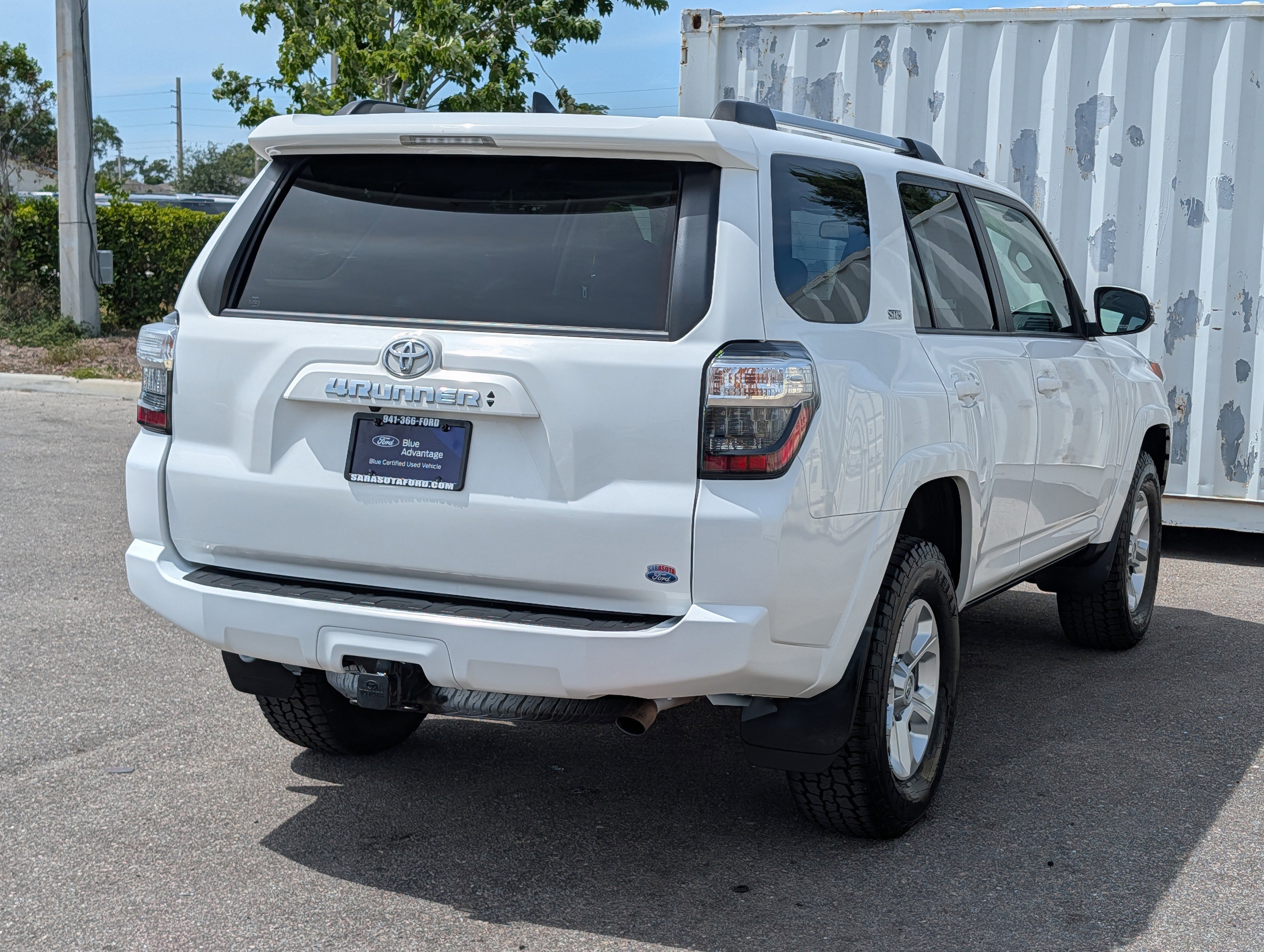 Used 2022 Toyota 4Runner SR5 Premium w/ Moonroof Package AWD/4WD image 4