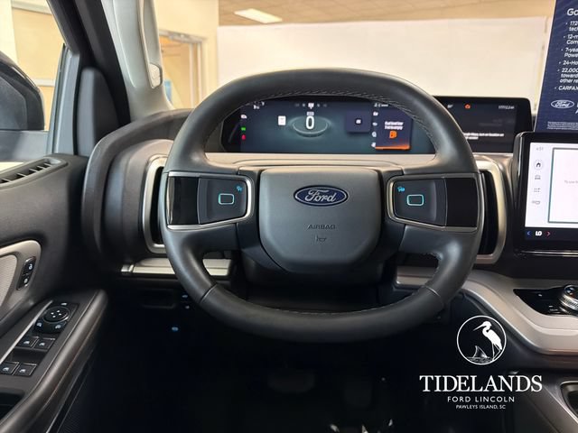 Certified 2025 Ford Expedition Active RWD image 18