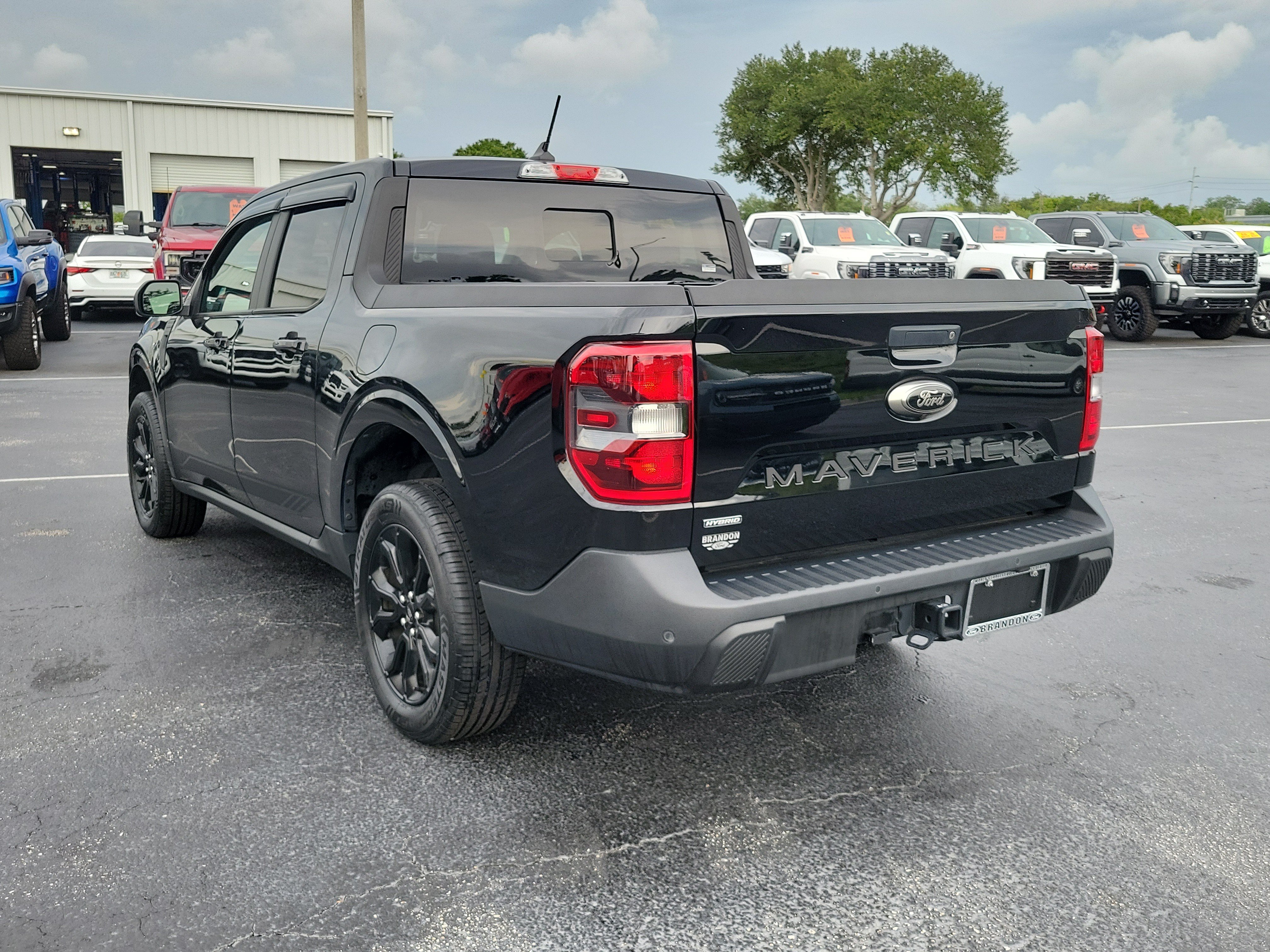 Certified 2024 Ford Maverick Lariat w/ Black Appearance Package FWD image 7